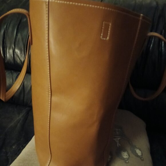 GAP Cognac Tote Bag - Picture 6 of 11